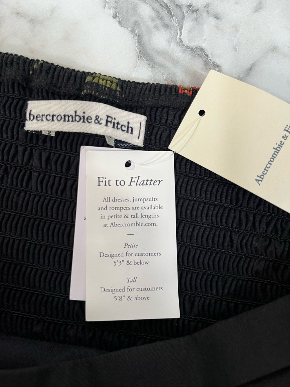 Abercrombie & Fitch Emerson Puff Sleeve Midi Dress Black Fruit Print Medium NWT - Picture 11 of 12
